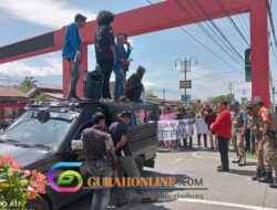 Mahasiswa UGL Gelar Demo di Depan Kantor Bupati Aceh Tenggara Minta Hapuskan Kegiatan Siluman Titipan Kabupaten