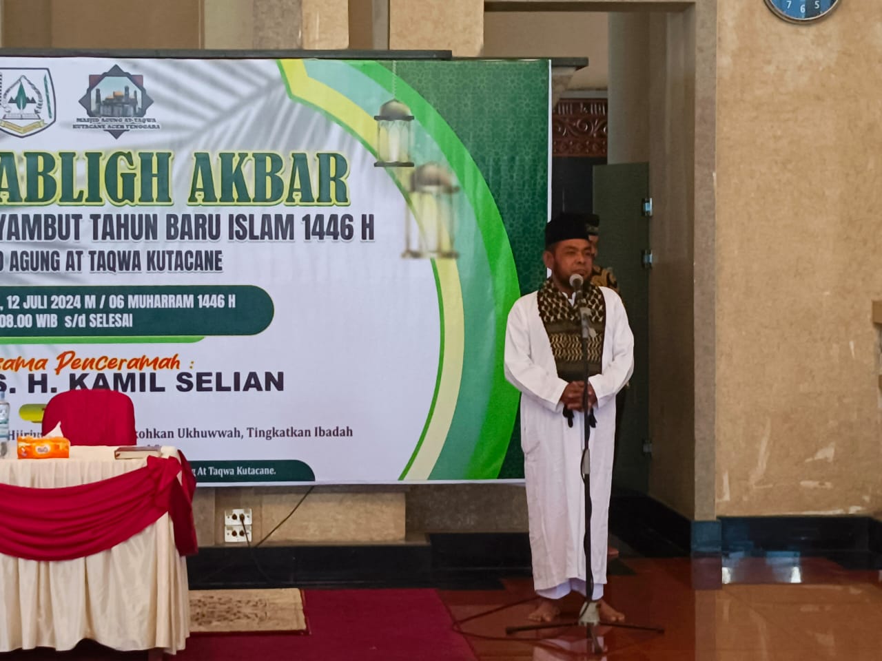 Tgk.Drs. H. Kamil Selian saat memberikan tausiyah