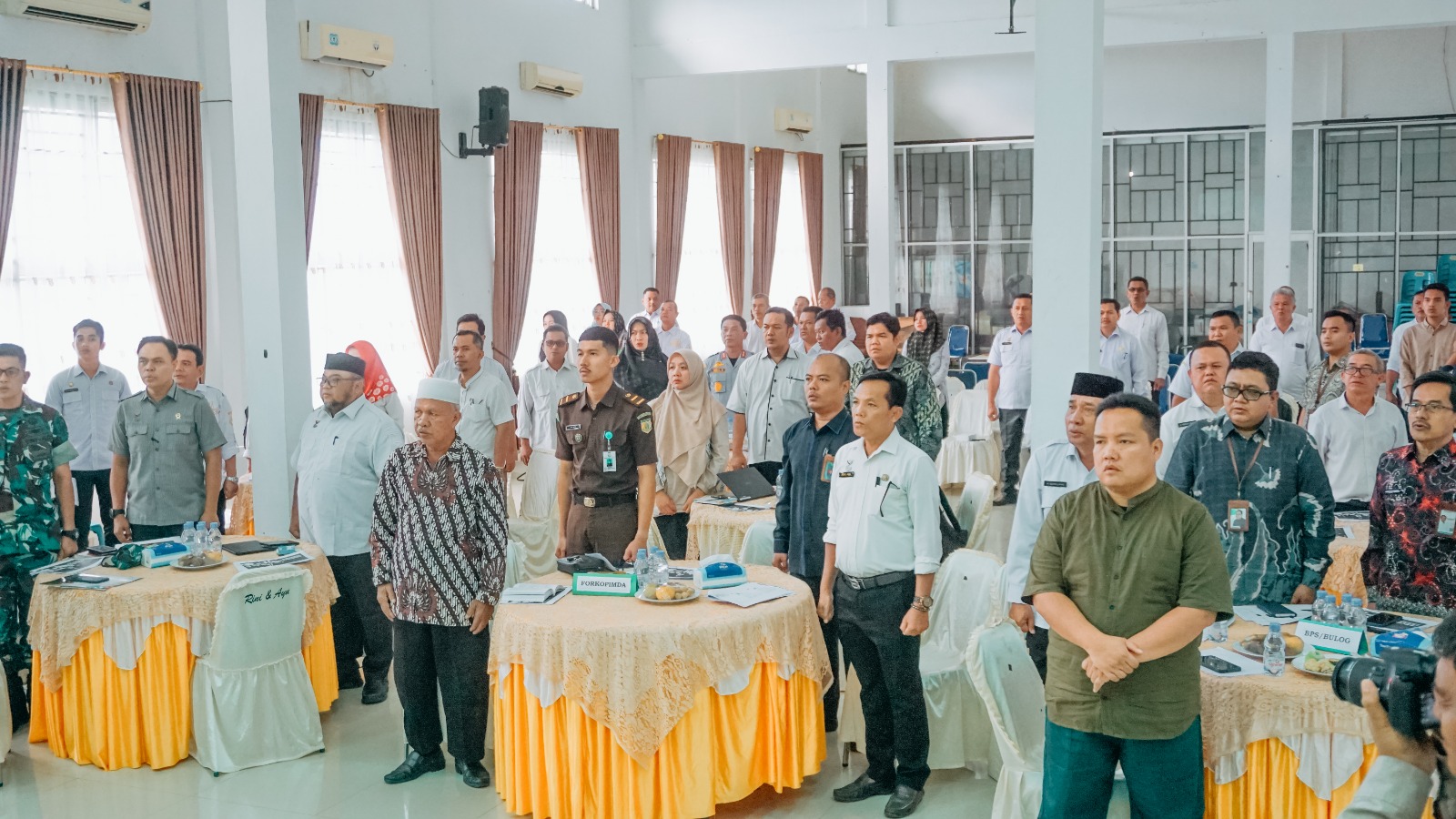 Rapat Koordinasi (Rakor) Percepatan Penanggulangan Kemiskinan tahun 2024, di Gedung Bappeda setempat, Rabu, (21/8/2024) 