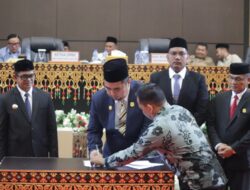 Denny Febrian Roza Kembali Jadi Ketua DPRK Agara